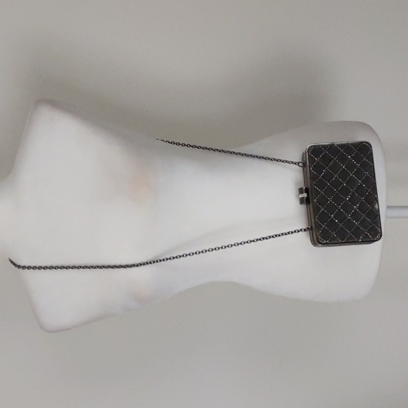 Classy Evening Shoulder Bag - Picture 10 of 12